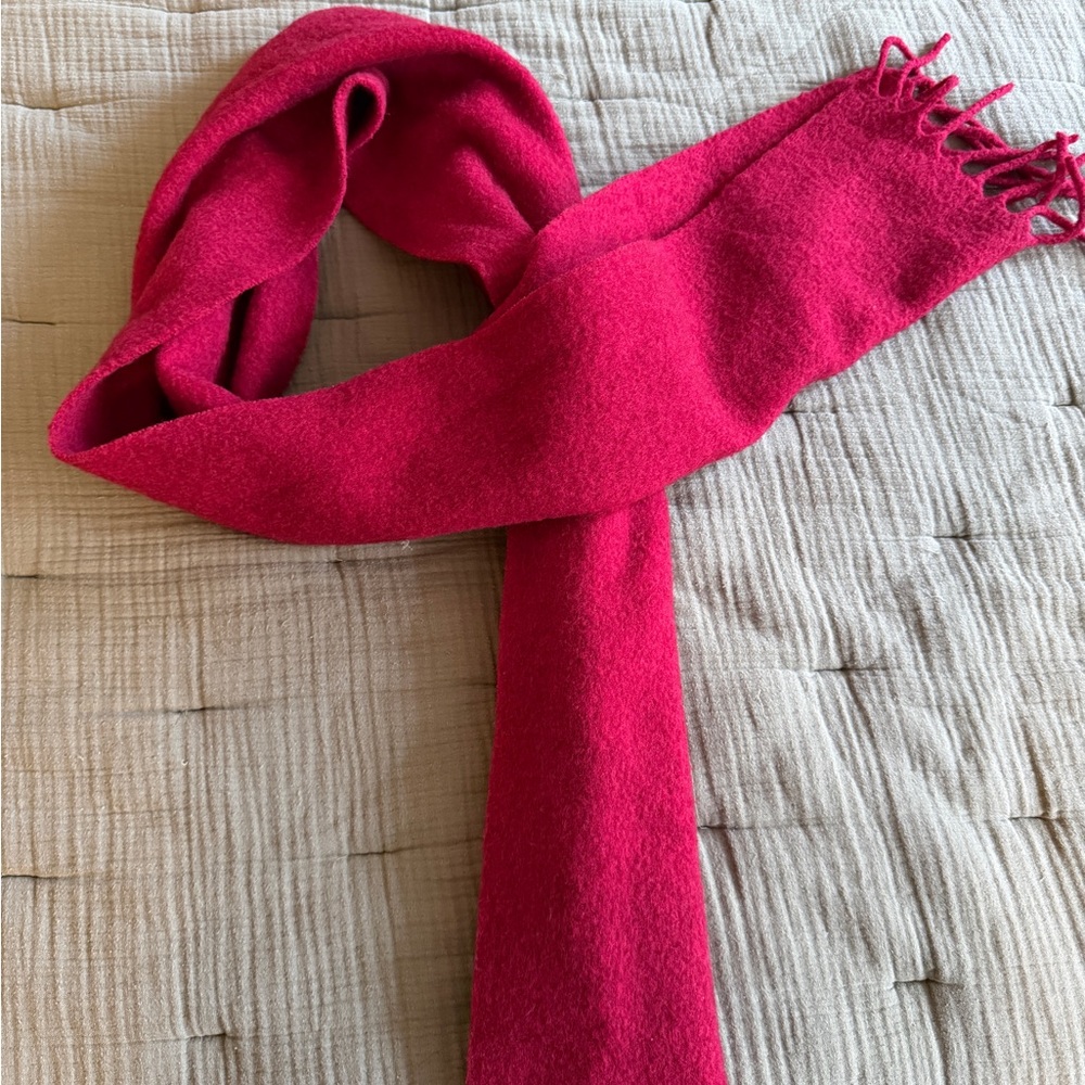 Uniqlo Vibrant Red Scarf